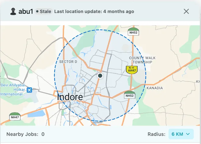 The location popup for abu1: a Stale badge, "Last location update: 4 months ago", a map with a dashed radius circle around their position, Nearby Jobs: 0 and a Radius selector set to 6 KM